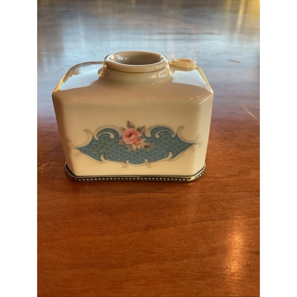 Antique Limoges Porcelain Inkwell‎ Chanill Paris Gilt Mount French Desk